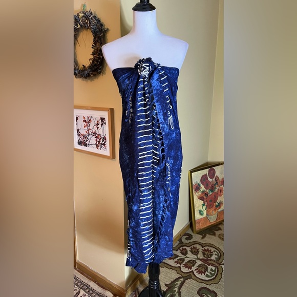 Vtg SUNGOD Size XL OSFA Sun Print Tie-Dye Blue Background Scarf Wrap Sarong NEW - Picture 1 of 15